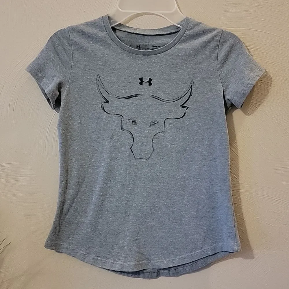 GIRL'S UNDER ARMOUR PROJECT ROCK BRAHMA BULL GRAY T-SHIRT, SIZE SMALL (8)